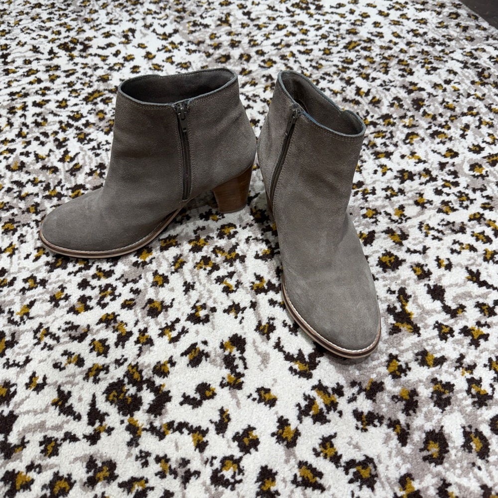 Dolce Vita Taupe/Gray Suede Ankle Boots